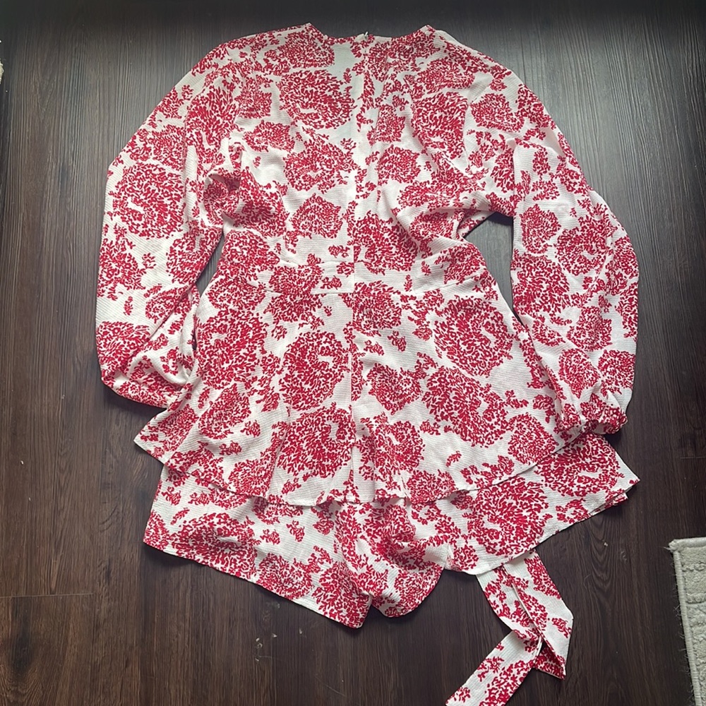*SOLD* Women's Deep V-Neck Romper with Ruffle Hem - Picture 6 of 9